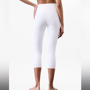New no tags Athleta ELATION WHITE Capri women’s  Leggings size small